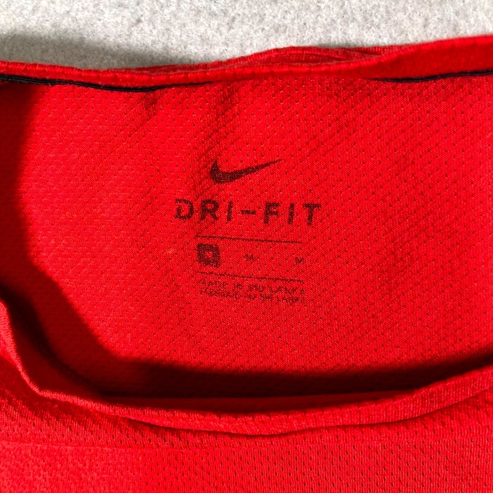 Nike Training T Shirt Mens Medium Red Dri Fit Short Sleeve Performance Mesh - Picture 4 of 7
